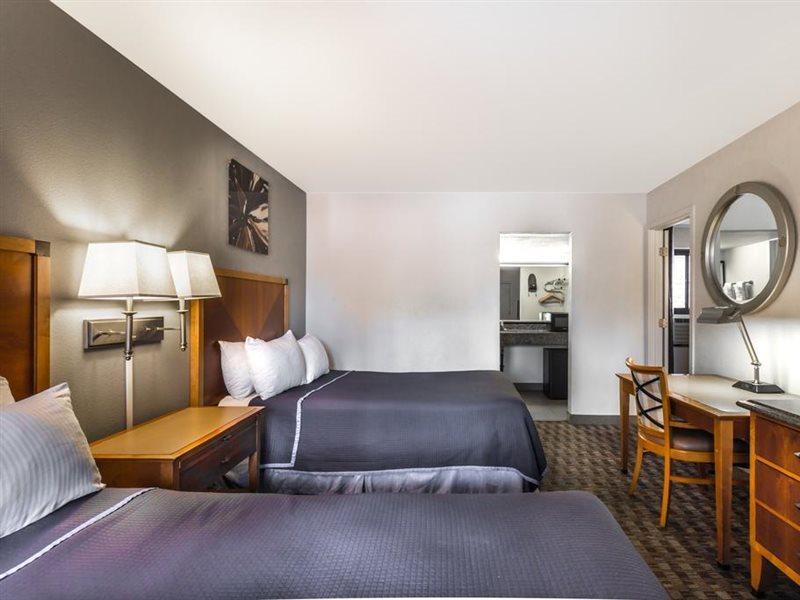 Howard Johnson By Wyndham Scottsdale Old Town Dış mekan fotoğraf