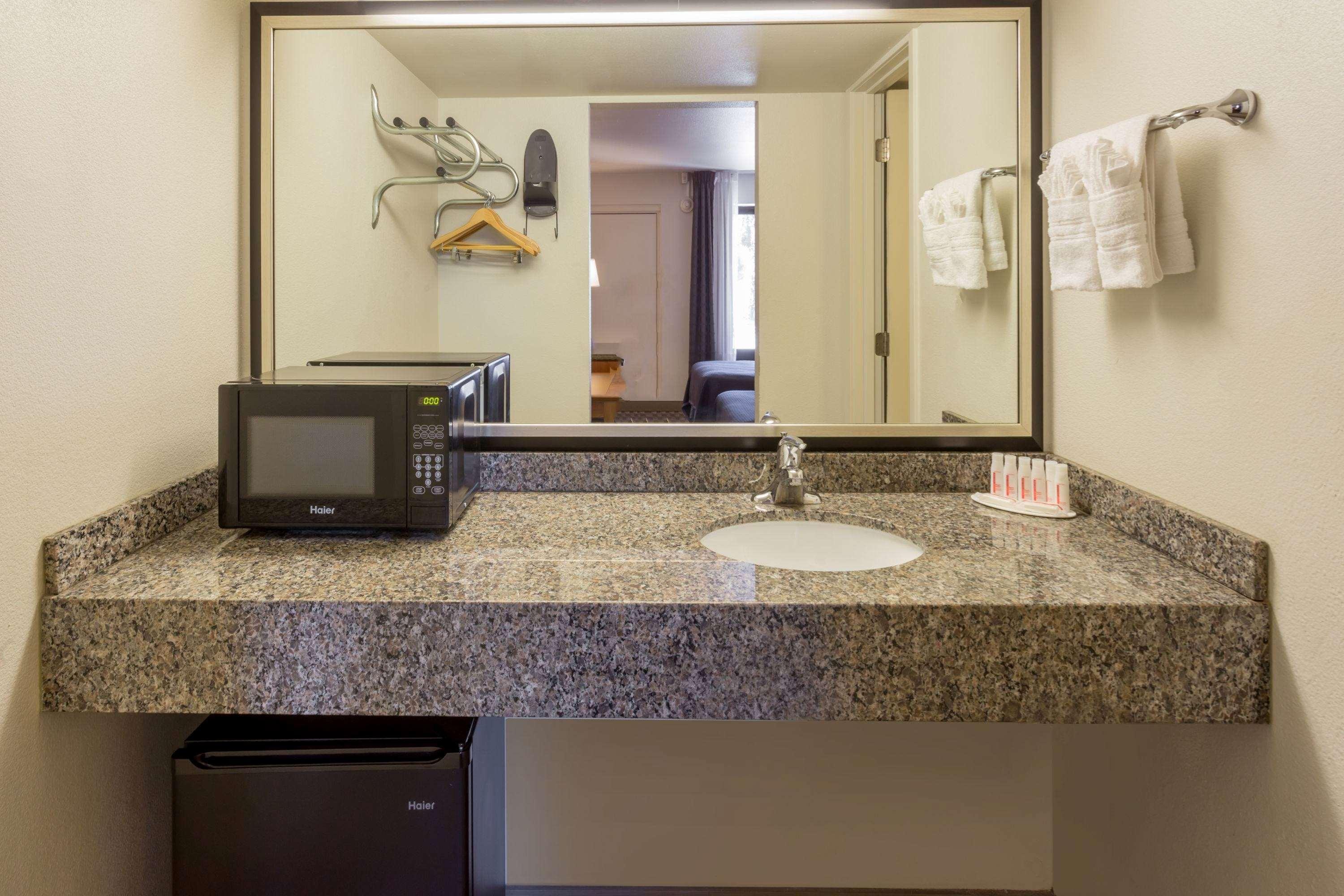 Howard Johnson By Wyndham Scottsdale Old Town Dış mekan fotoğraf